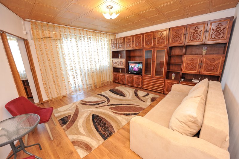 Tineretului, C.R. Motru, metrou